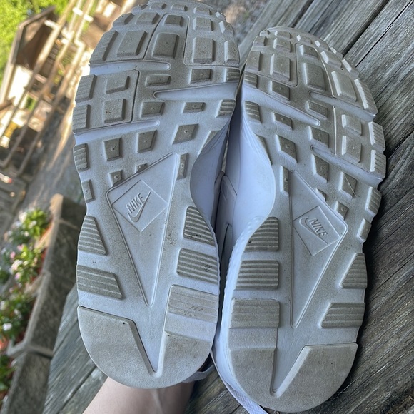 *open to offers* Huarache by Nike womens shoe - Picture 6 of 6